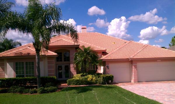 Roof cleaning Lakewood ranch , fl 